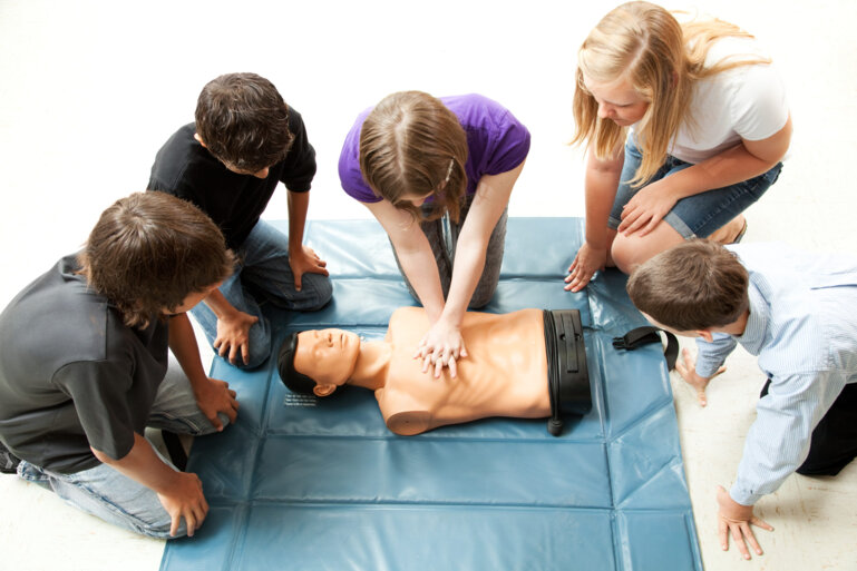 Cours de premiers secours complet “BLS-AED-SRC” (Generic Provider)