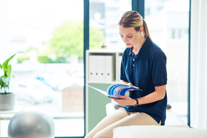 Santé planétaire : étude transversale sur les connaissances, attitudes, comportements et obstacles perçus par les physiothérapeutes de Suisse romande